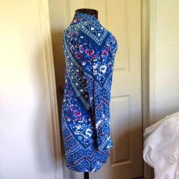 Express cobalt blue floral print key hole long sleeve dress size S - Picture 5 of 8